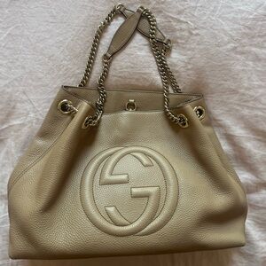 Gucci Medium Soho Chain Tote
